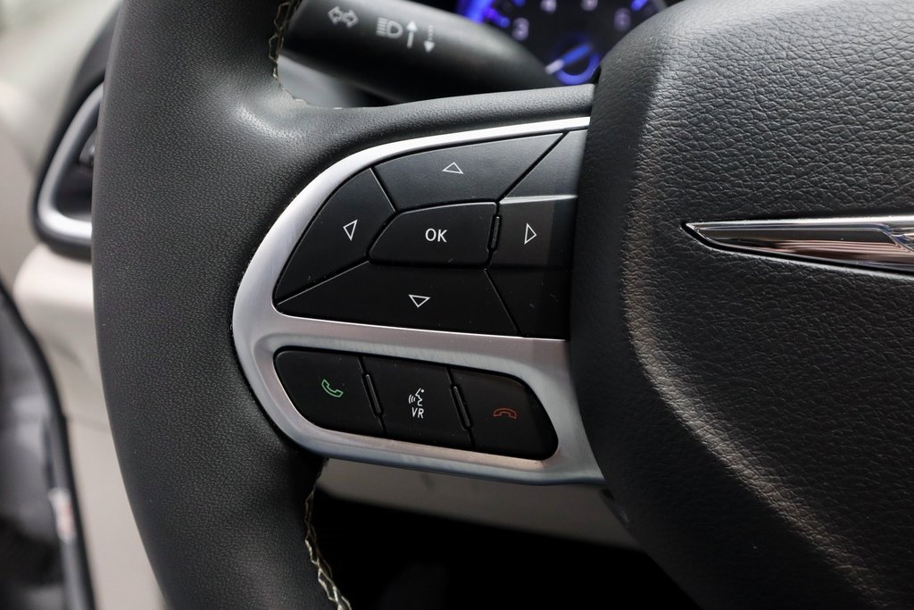 Used 2024 Chrysler Voyager LX image 27