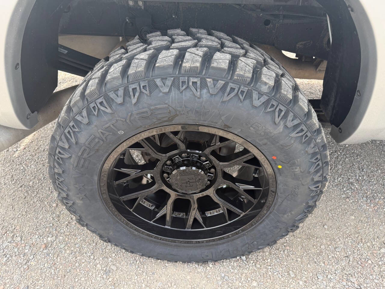 Used 2018 RAM 3500 Laramie w/ Snow Chief Group AWD/4WD image 9