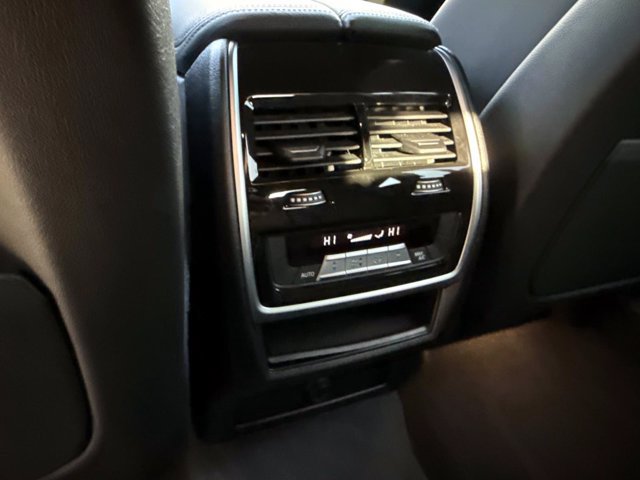 Used 2022 BMW X6 xDrive40i w/ Premium Package AWD/4WD image 15
