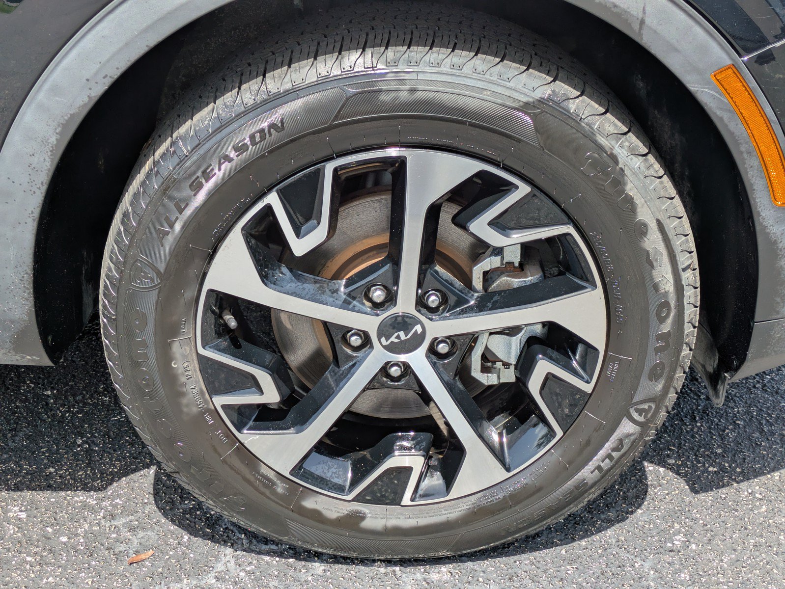 Certified 2023 Kia Sportage EX AWD/4WD image 8