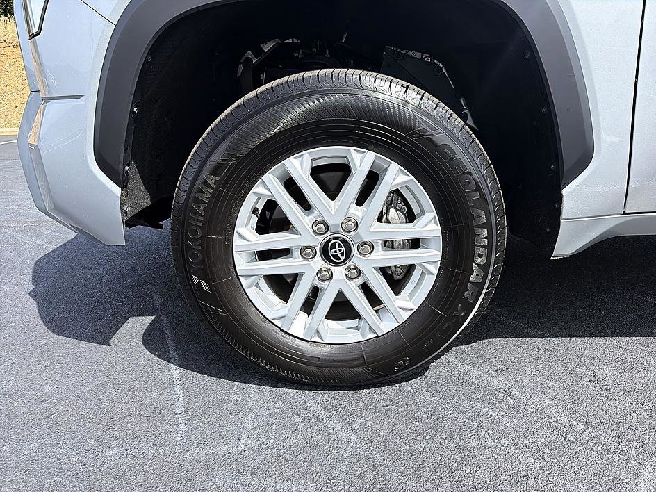 Certified 2025 Toyota Tundra SR5 w/ SR5 Premium Package AWD/4WD image 16