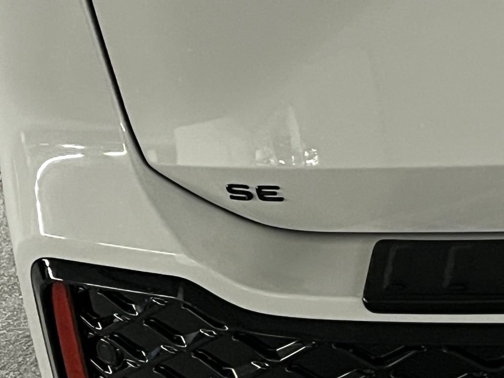 New 2026 Volkswagen Tiguan SE R-Line AWD/4WD image 36