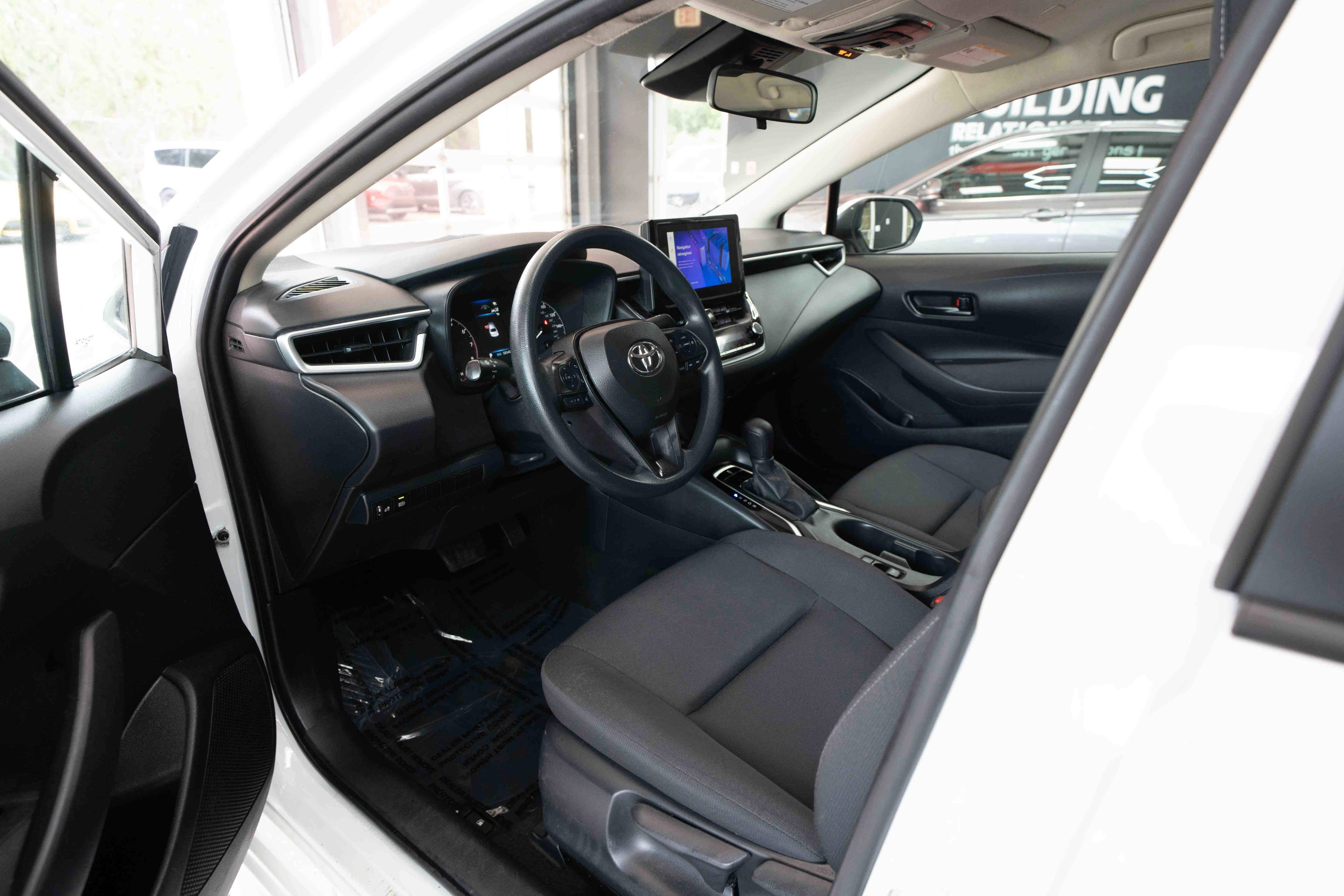 Used 2024 Toyota Corolla LE image 8