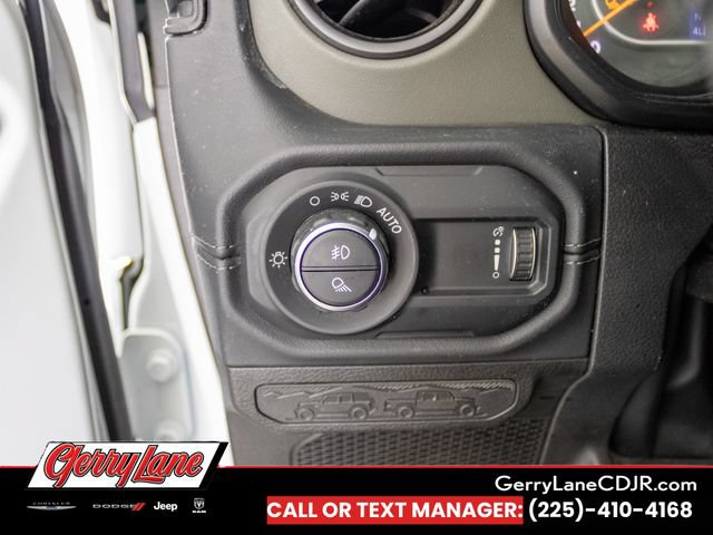 Used 2024 Jeep Gladiator Mojave AWD/4WD image 8