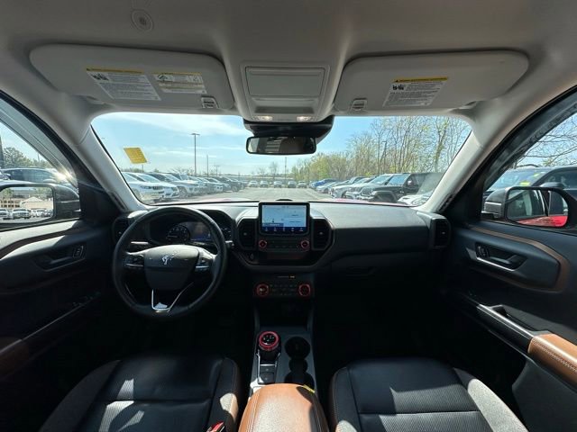 Used 2021 Ford Bronco Sport Outer Banks image 2