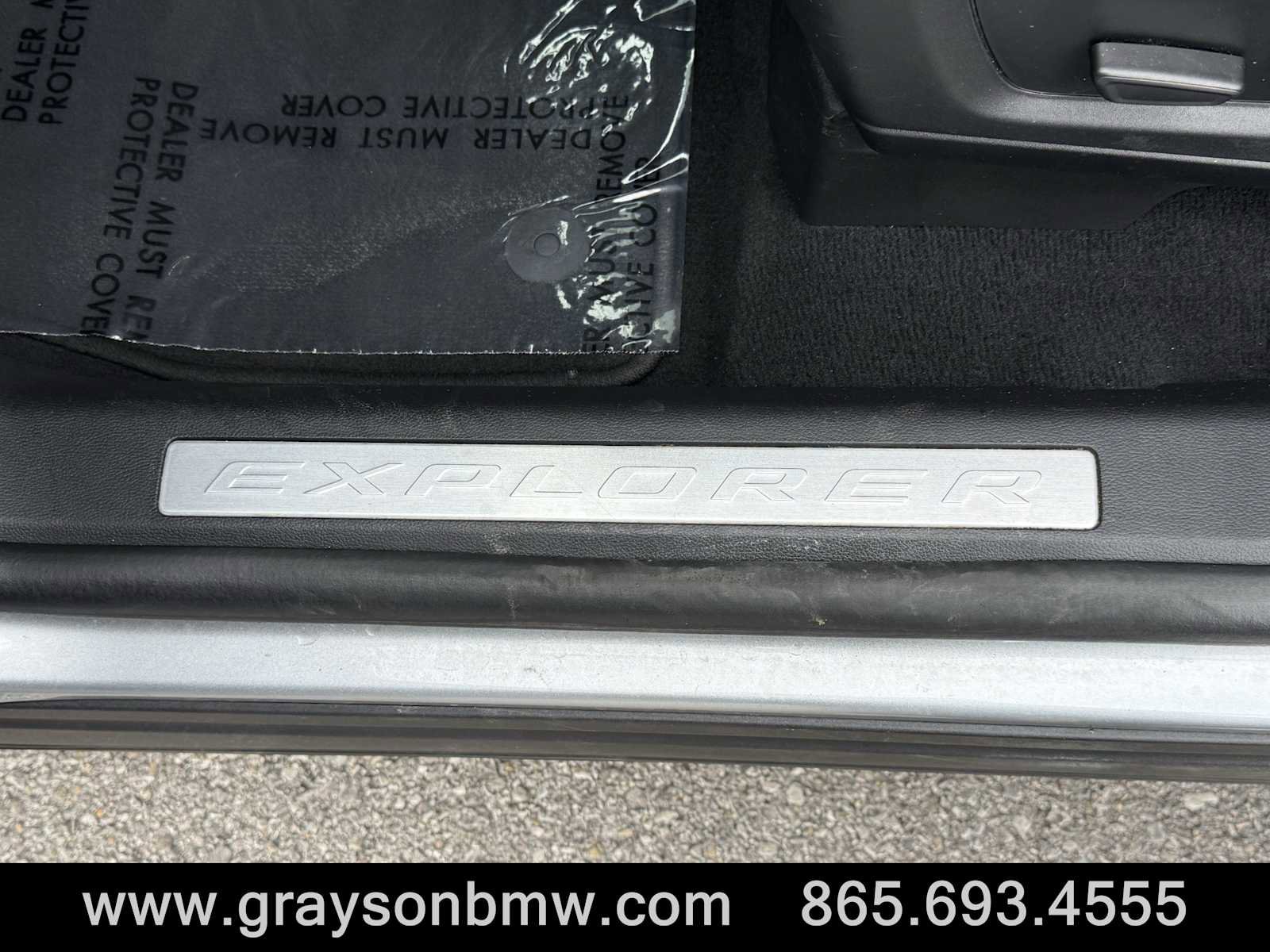 Used 2022 Ford Explorer Limited image 12