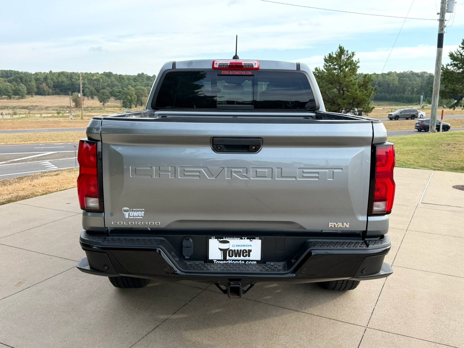 Used 2023 Chevrolet Colorado Z71 w/ Z71 Convenience Package 2 AWD/4WD image 5