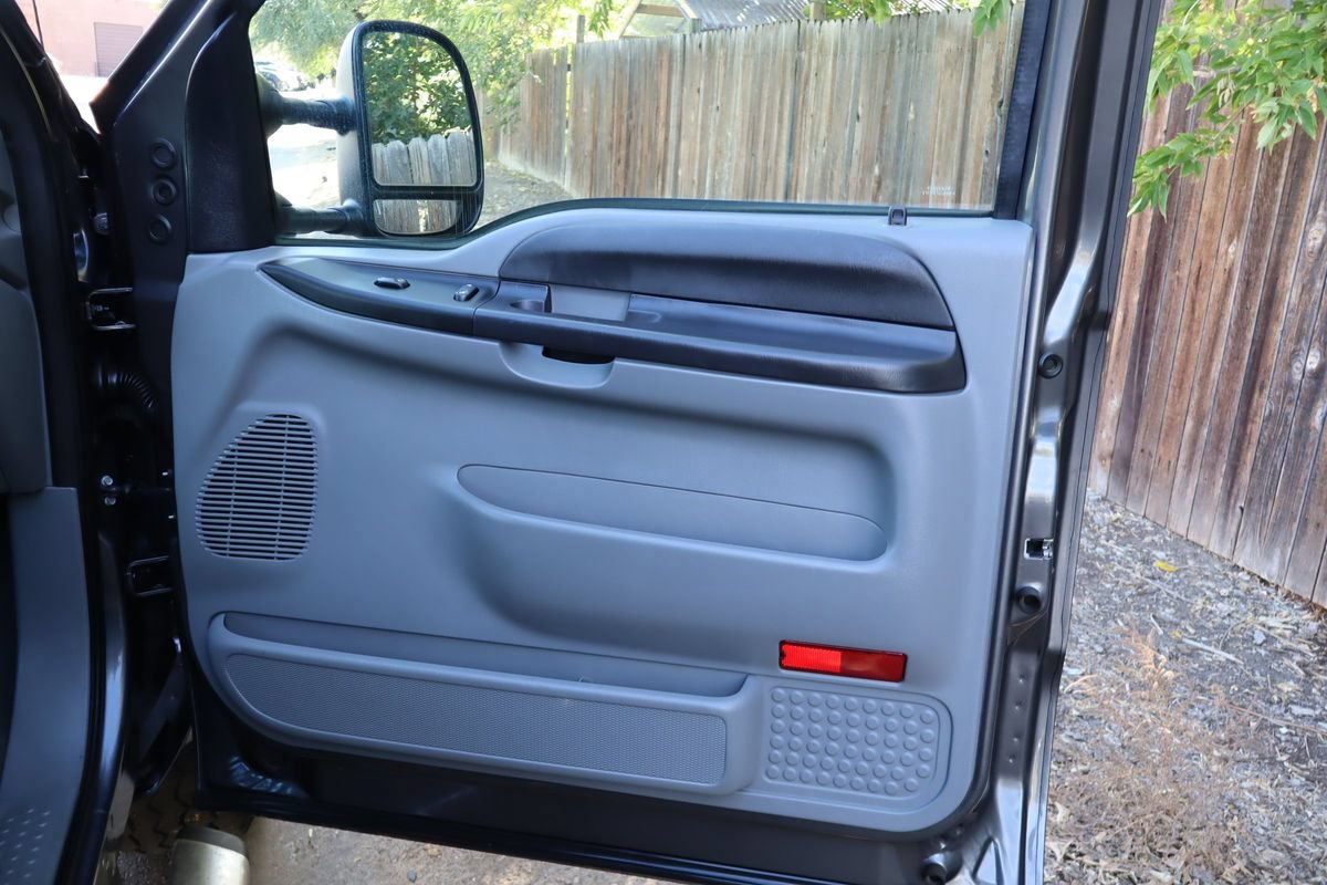 Used 2006 Ford F350 XLT AWD/4WD image 26