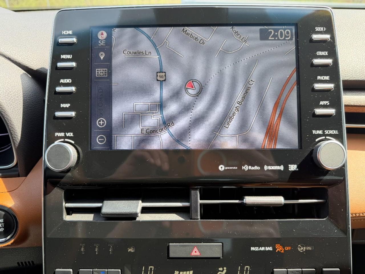 Used 2019 Toyota Avalon Limited image 26