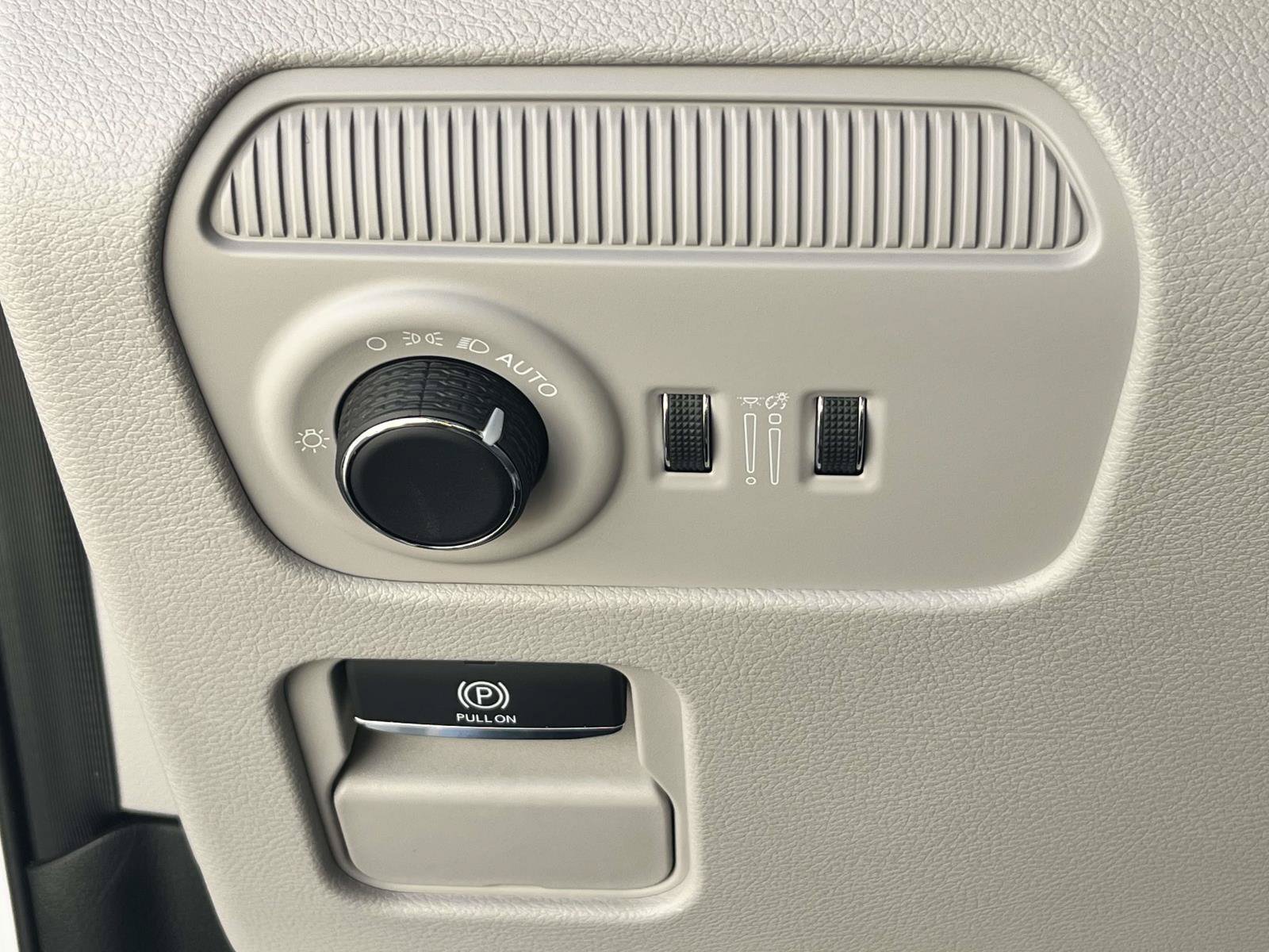New 2026 Jeep Grand Wagoneer L Summit w/ Rear Seat Video Group I AWD/4WD image 20