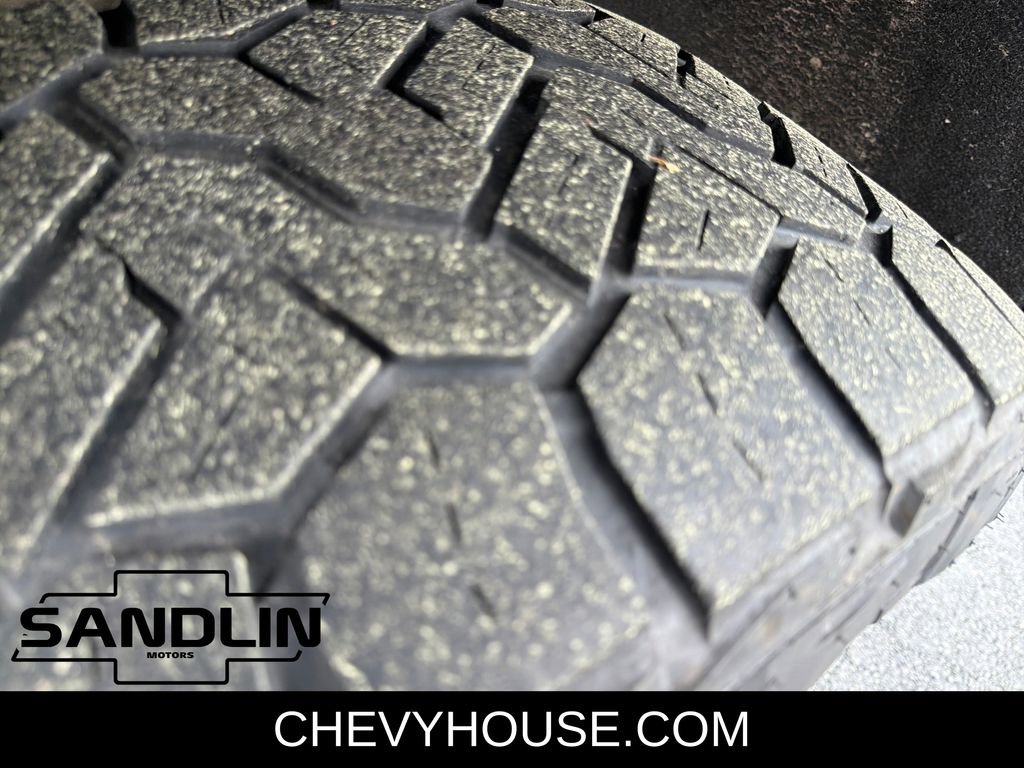 Used 2022 Chevrolet Silverado 1500 LT w/ Z71 Off-Road Package image 36