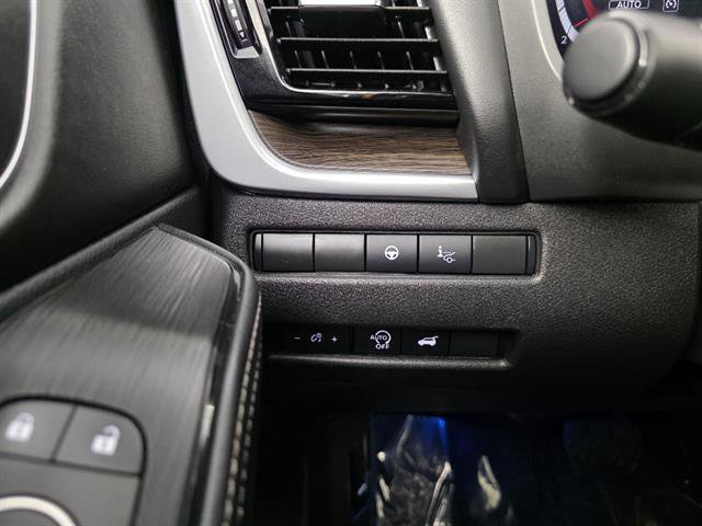 Used 2024 Nissan Rogue Platinum w/ Platinum Premium Package AWD/4WD image 44