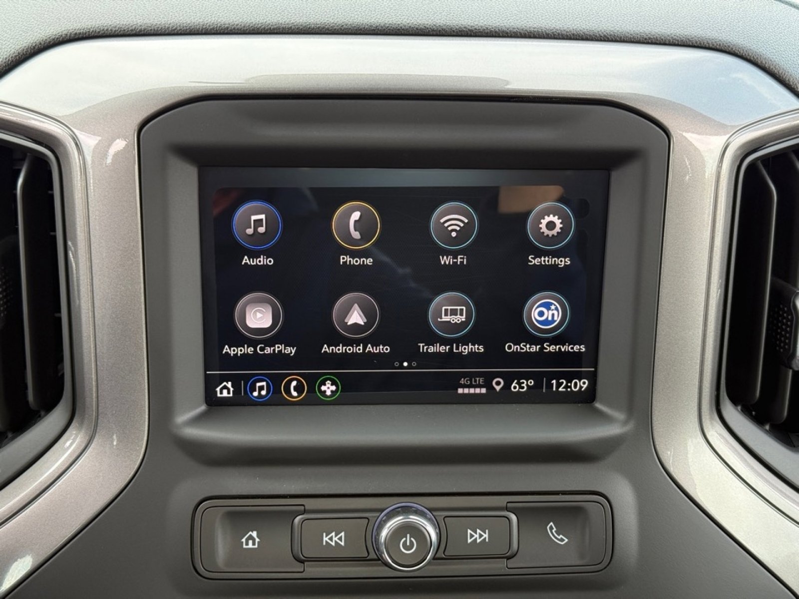 Used 2025 Chevrolet Silverado 2500 W/T w/ WT/CX Safety Package image 26