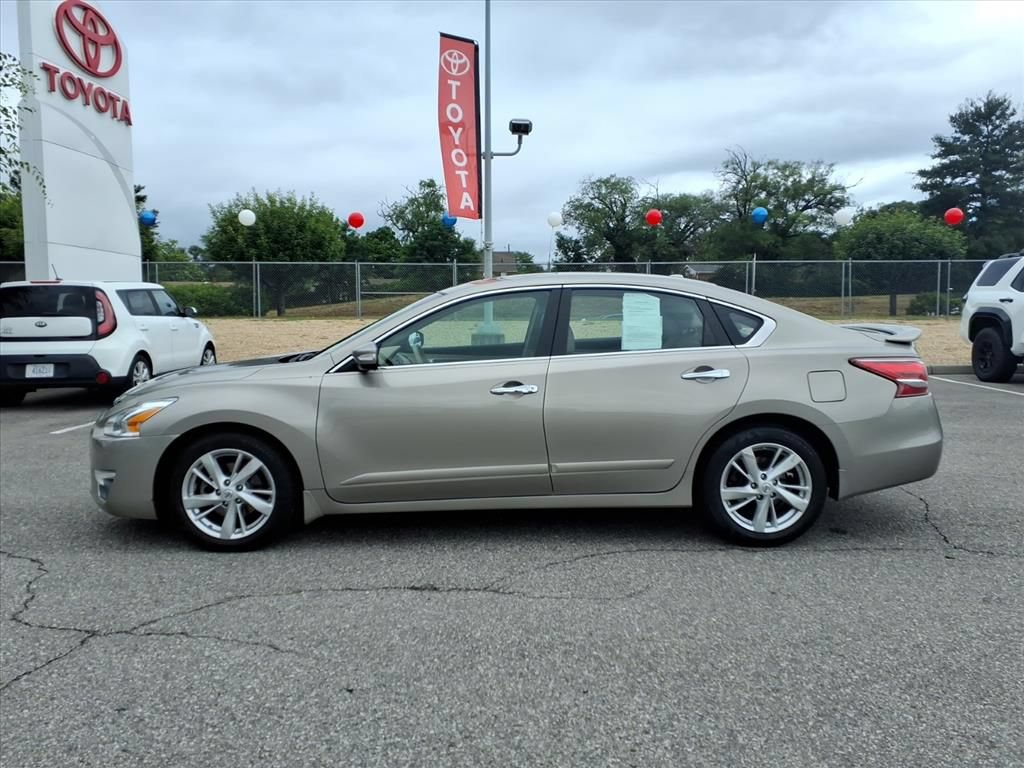 Used 2013 Nissan Altima 2.5 SL w/ 2.5 Moonroof Pkg FWD image 8