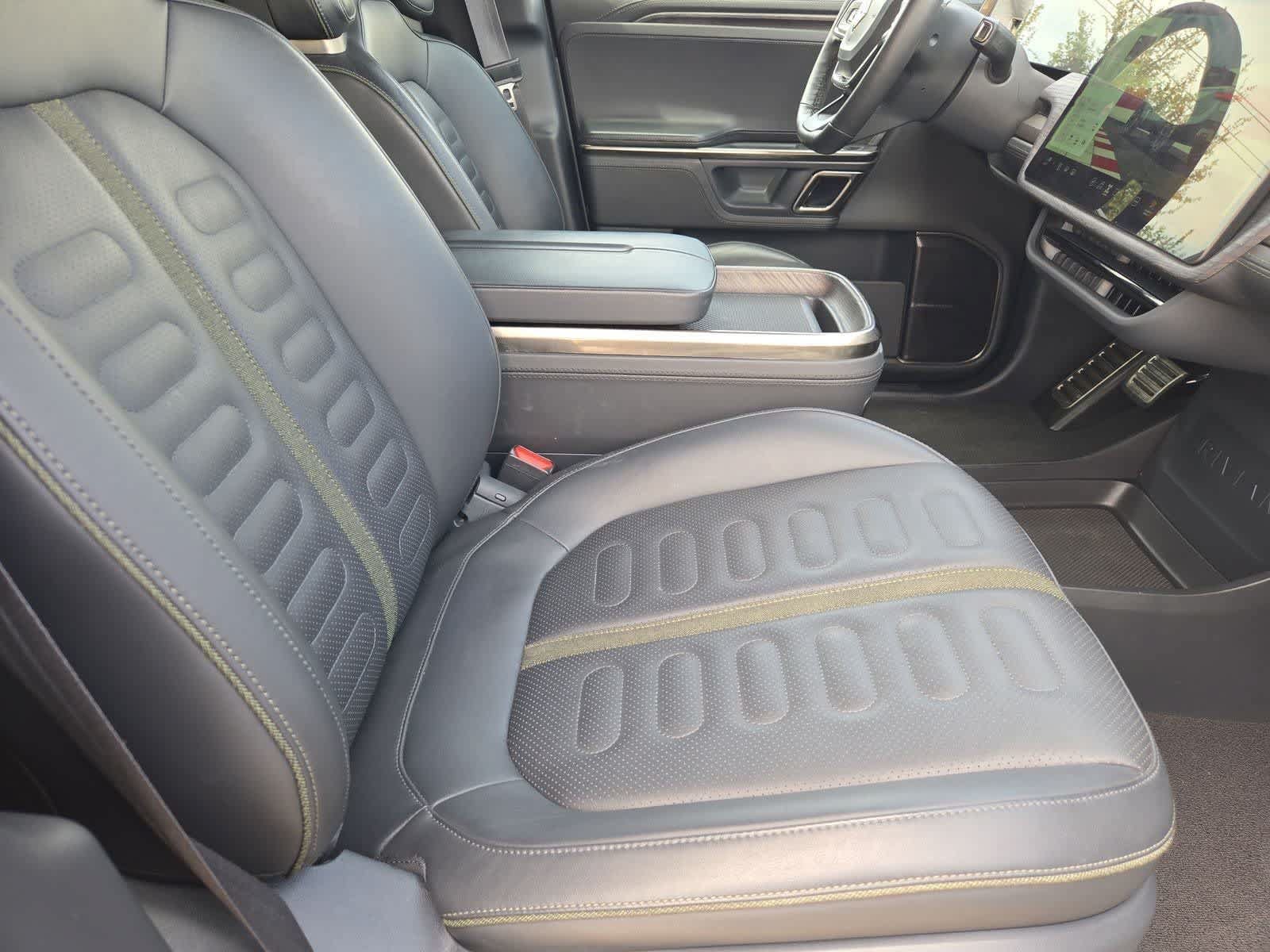 Used 2022 Rivian R1T Adventure AWD/4WD image 19
