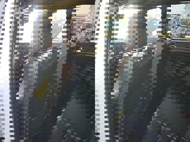 Used 2019 Jeep Grand Cherokee Limited image 11