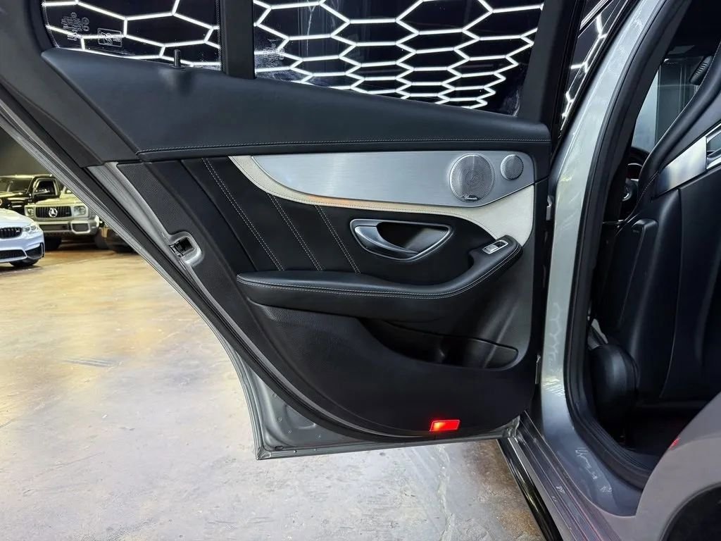 Used 2016 Mercedes-Benz C 63 AMG S image 17