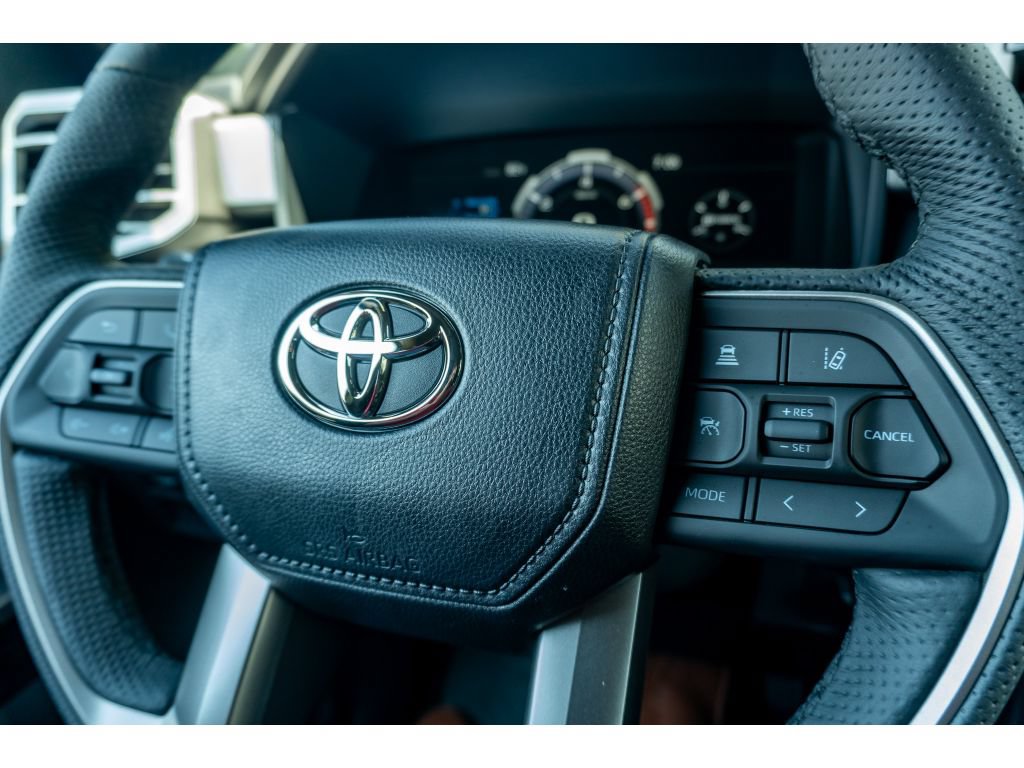 Used 2026 Toyota Tundra Limited AWD/4WD image 29