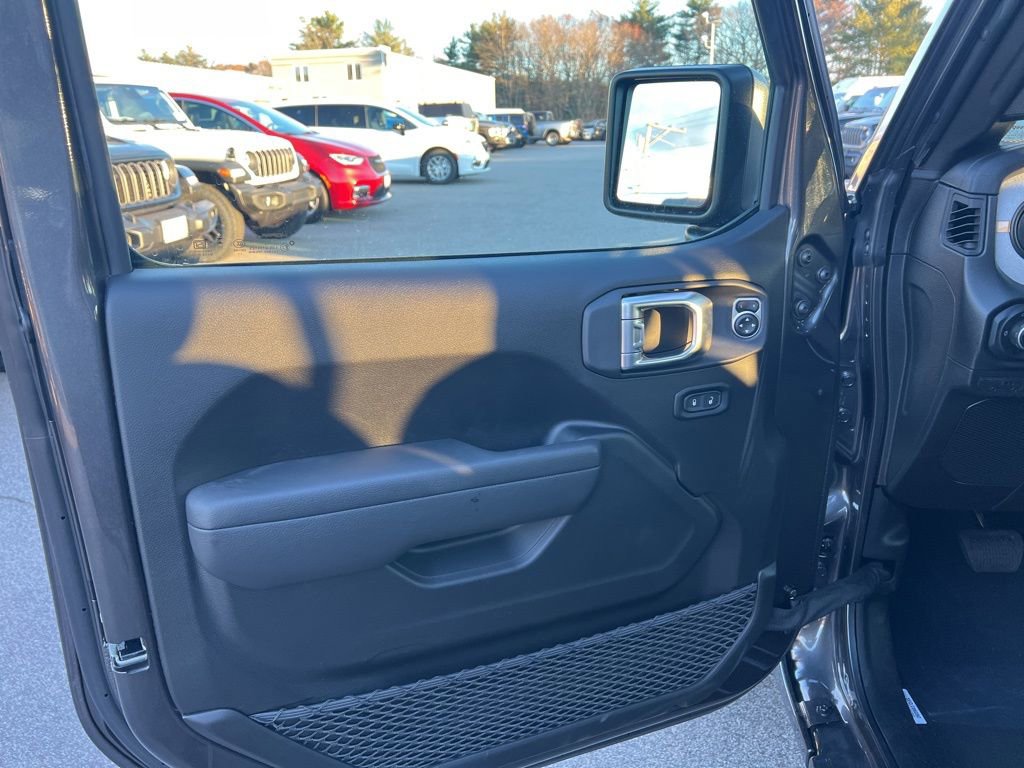 New 2026 Jeep Gladiator Sport image 19