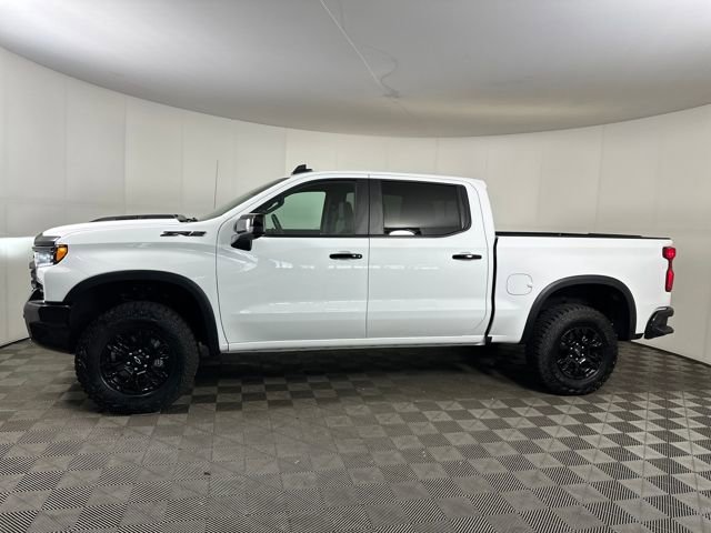 Used 2025 Chevrolet Silverado 1500 ZR2 w/ Technology Package image 6