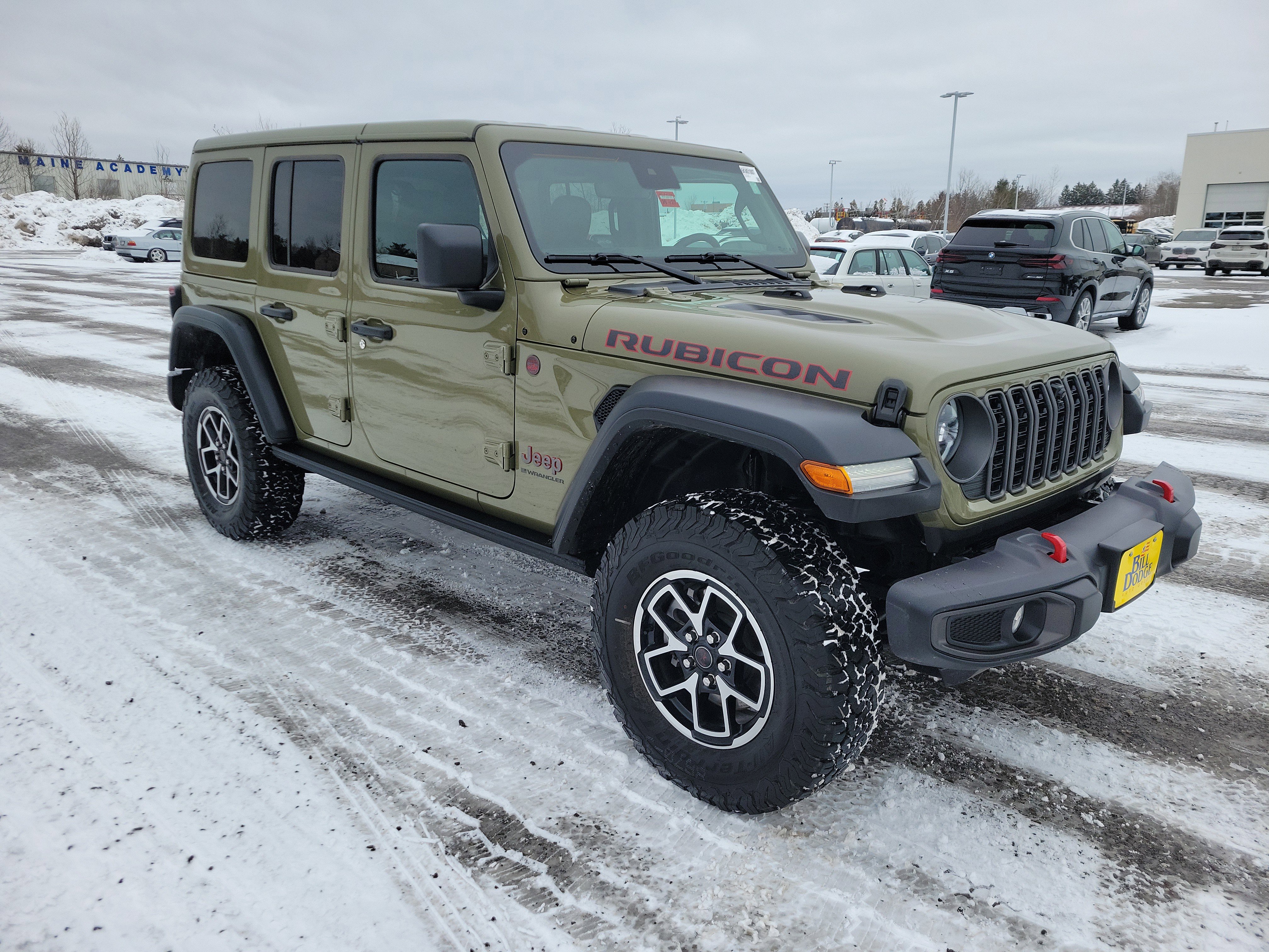 Used 2025 Jeep Wrangler Unlimited Rubicon w/ Convenience Group image 3