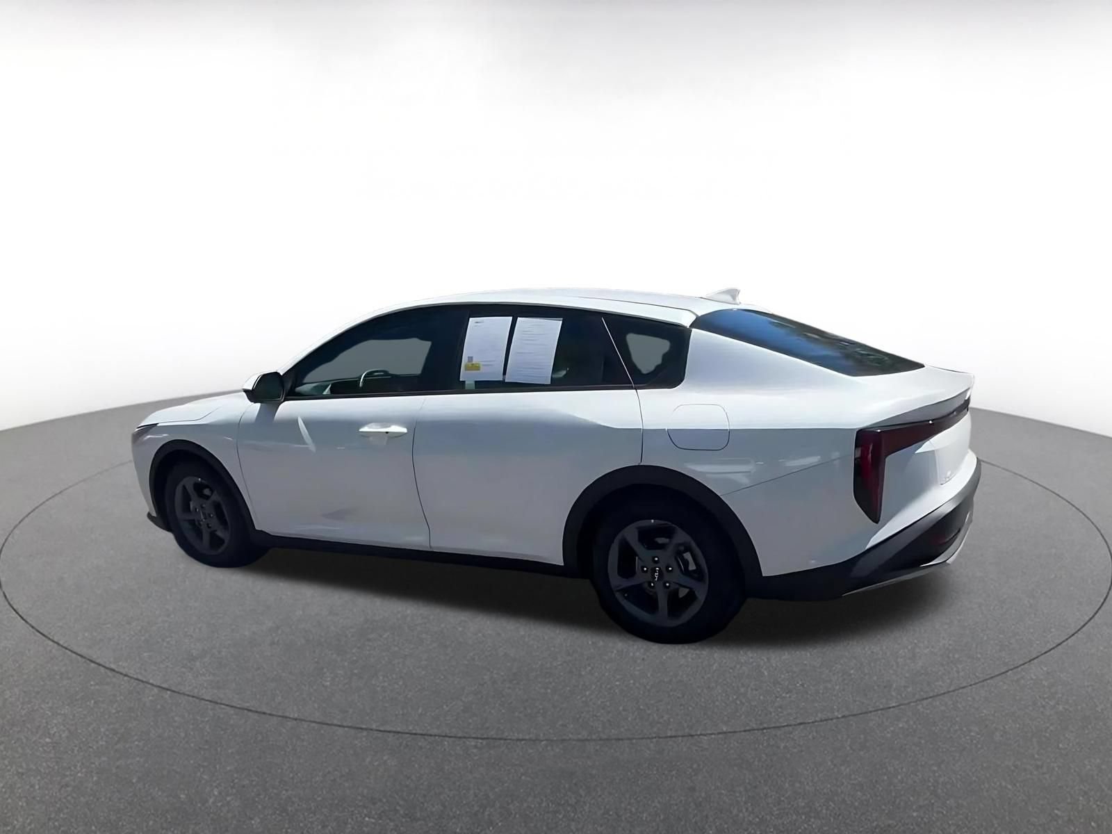 Used 2025 Kia K4 FWD image 10