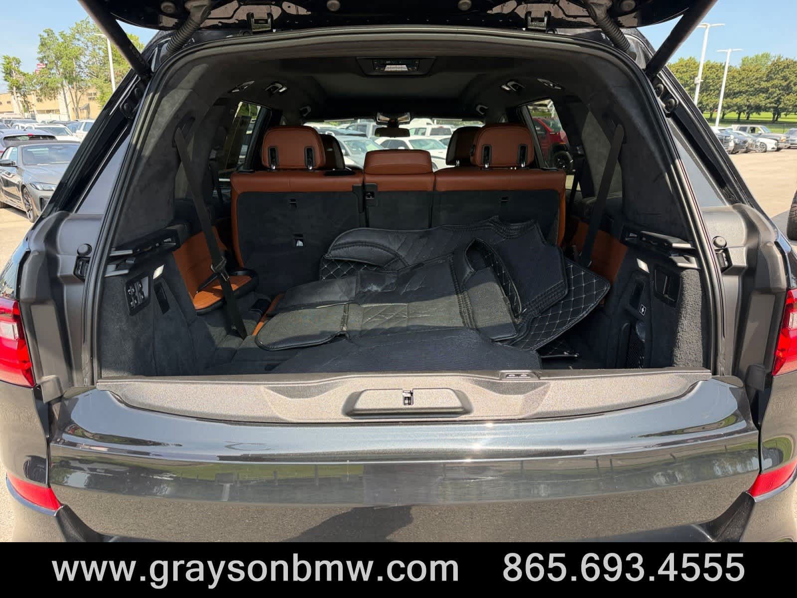 Used 2022 BMW X7 M50i AWD/4WD image 16