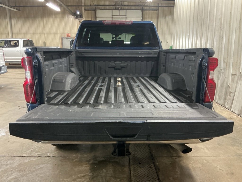 Used 2021 Chevrolet Silverado 2500 LT w/ Convenience Package image 7