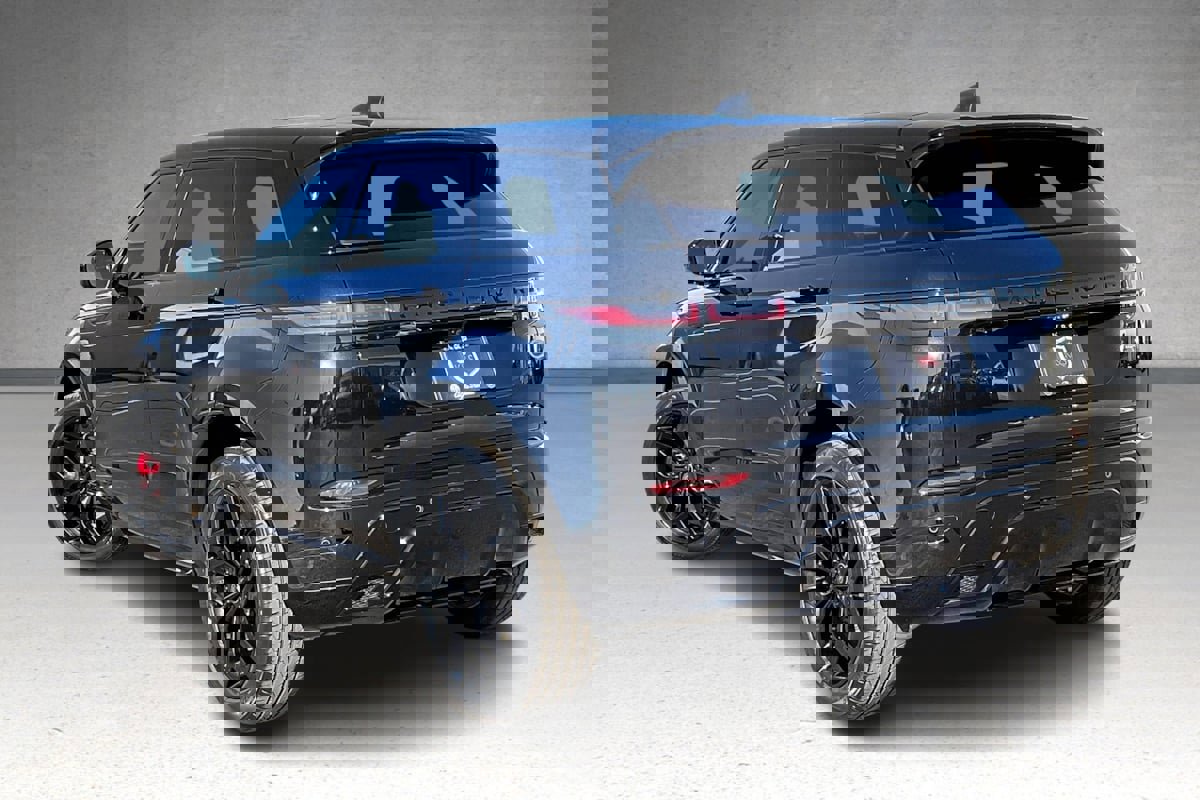 Used 2023 Land Rover Range Rover Evoque R-Dynamic S image 31