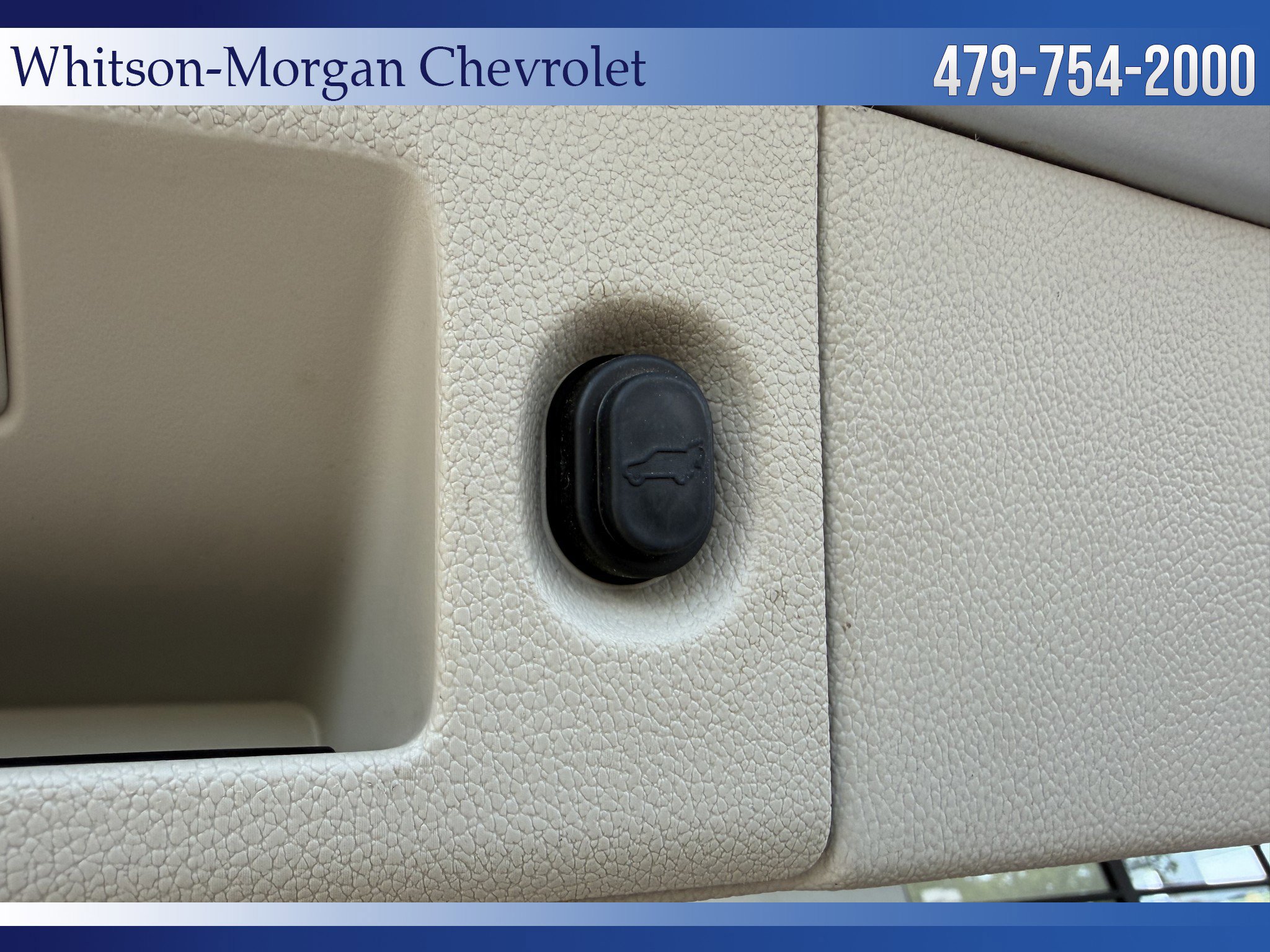 Used 2016 Cadillac Escalade ESV Luxury RWD image 40