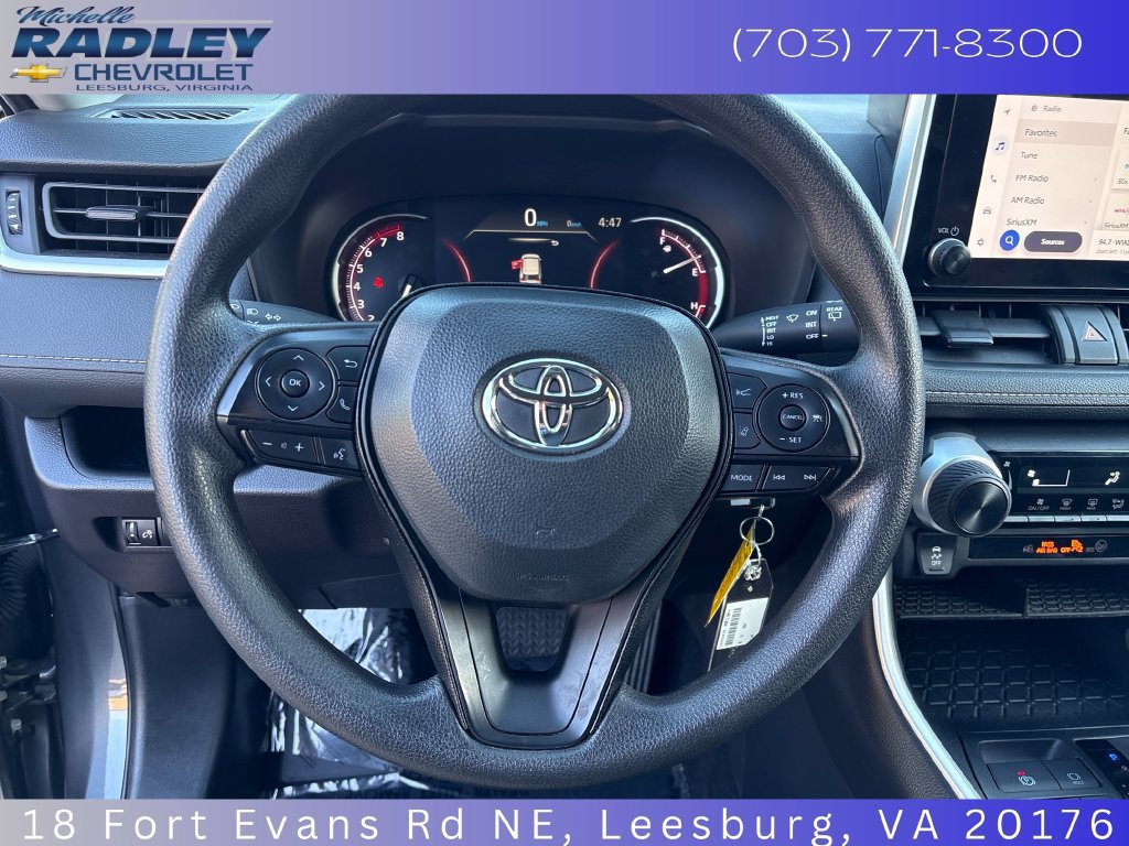 Used 2025 Toyota RAV4 LE AWD/4WD image 15