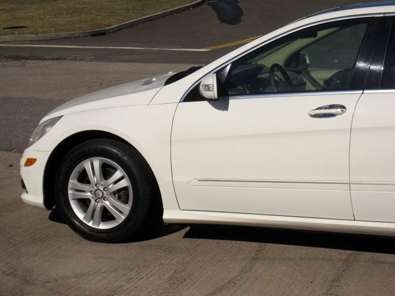 Used 2008 Mercedes-Benz R 320 CDI 4MATIC w/ P2 Pkg image 7