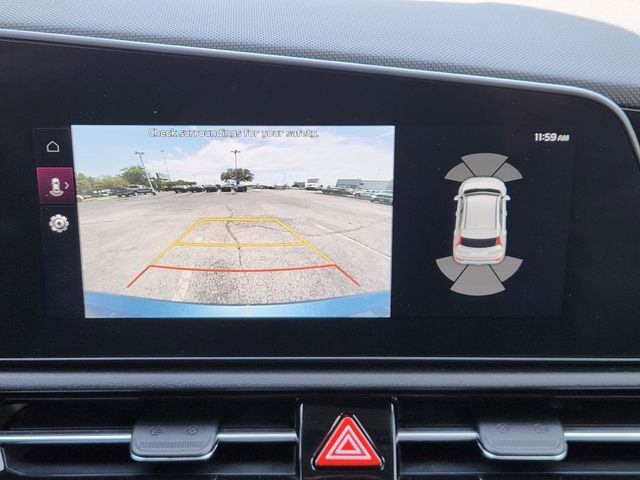 Used 2023 Kia Niro SX Touring image 17