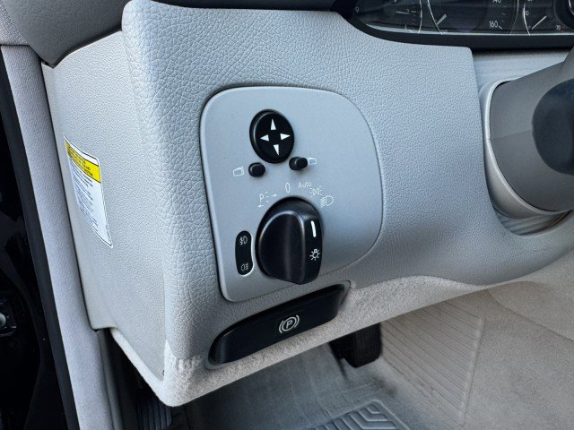 Used 2005 Mercedes-Benz CLK 500 Coupe image 22