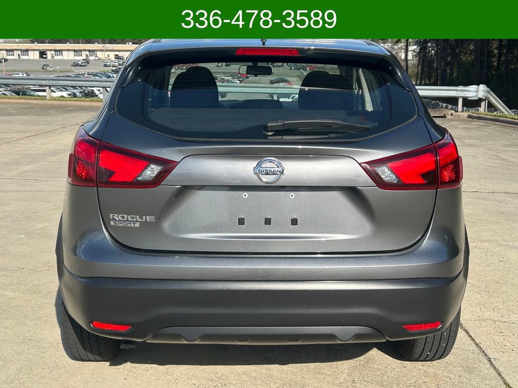 Used 2019 Nissan Rogue Sport S image 4