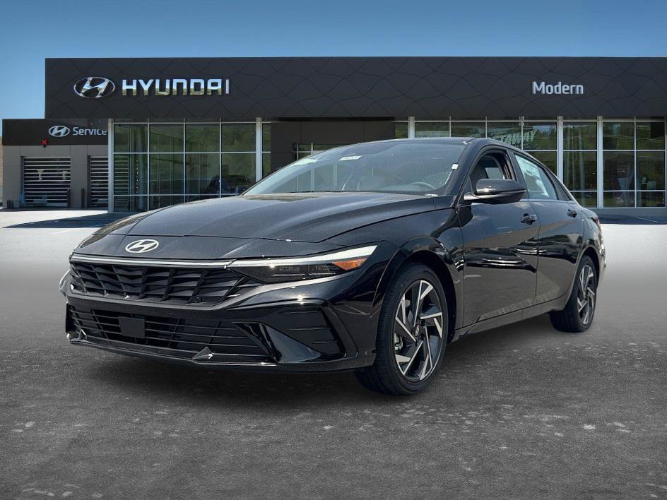New 2026 Hyundai Elantra Limited FWD image 1