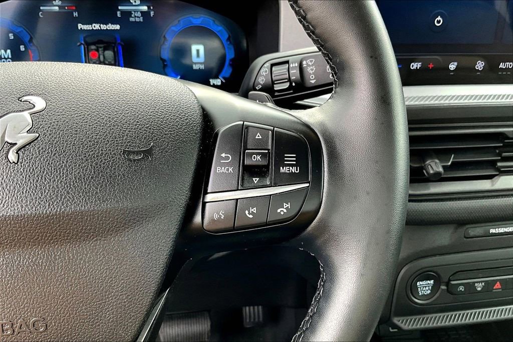 Used 2025 Ford Bronco Sport Badlands image 14