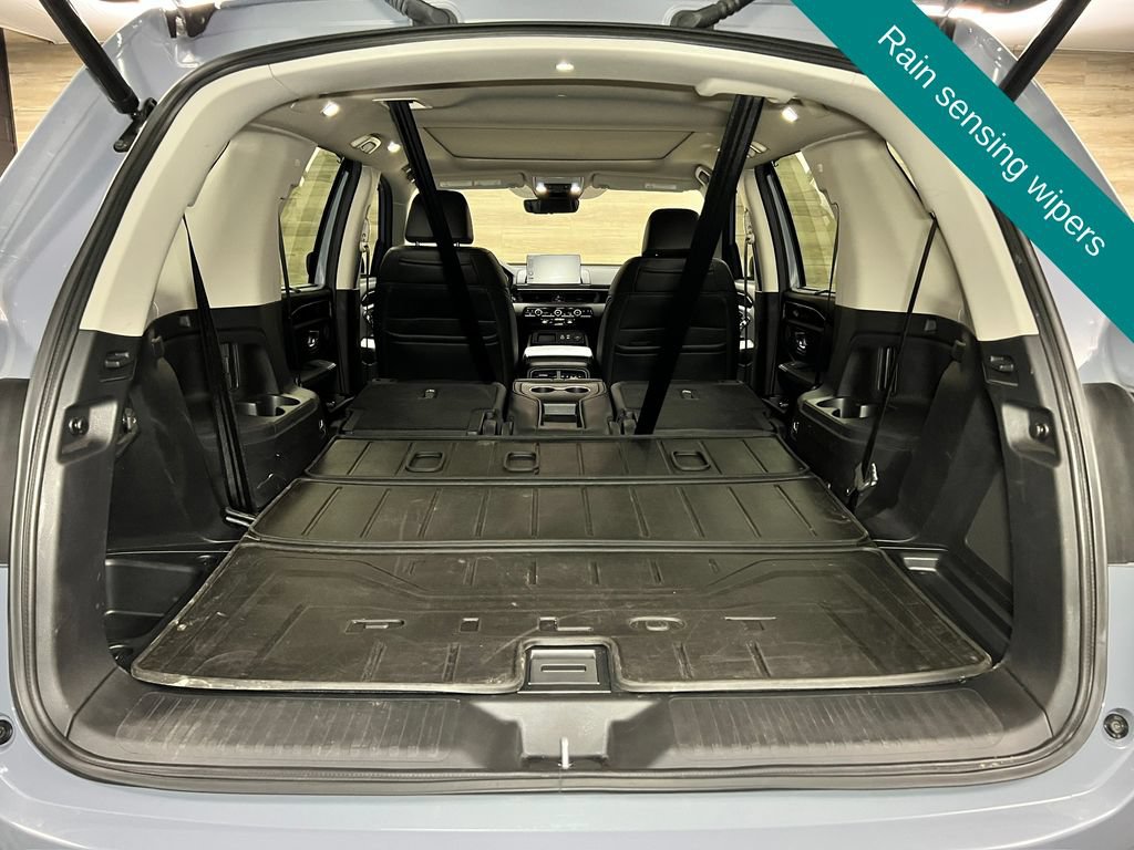 Used 2025 Honda Pilot Elite image 23