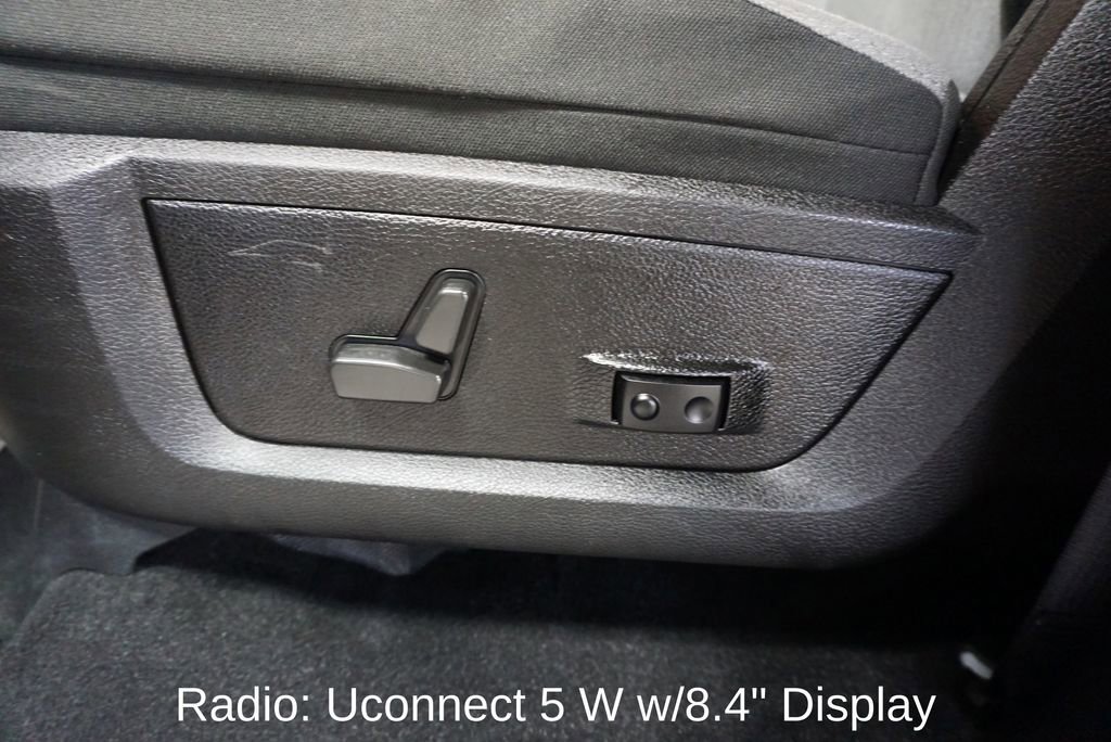 Used 2022 RAM 1500 Classic SLT w/ Electronics Convenience Group image 12