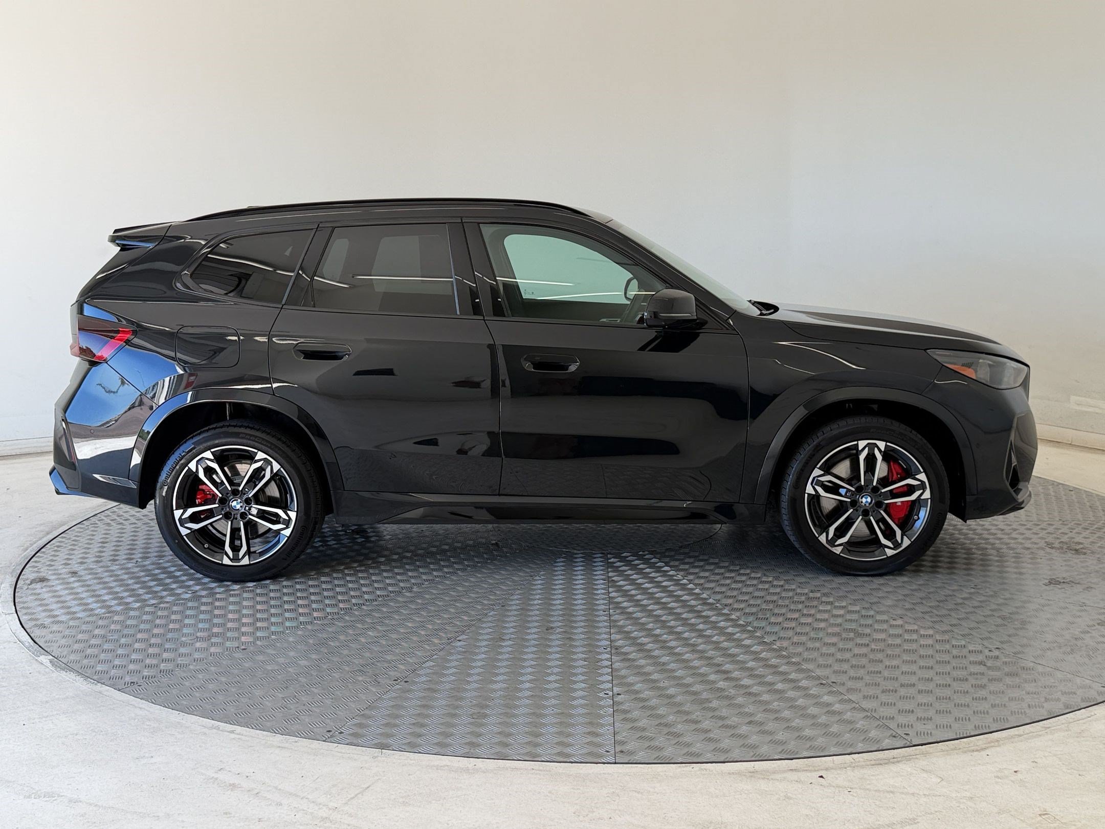 Certified 2025 BMW X1 M35i w/ Premium Package AWD/4WD image 8
