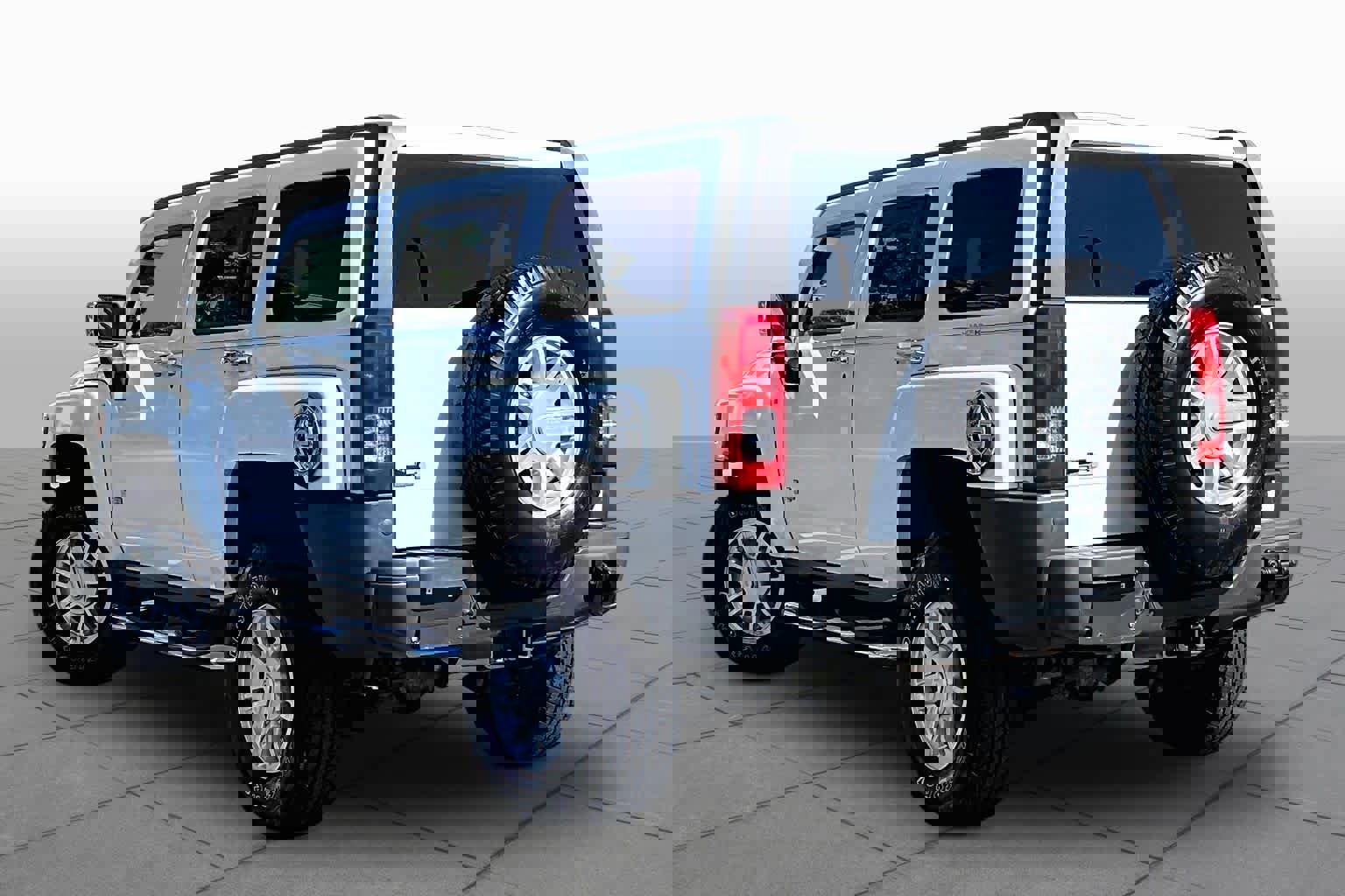 Used 2008 HUMMER H3 Luxury image 10