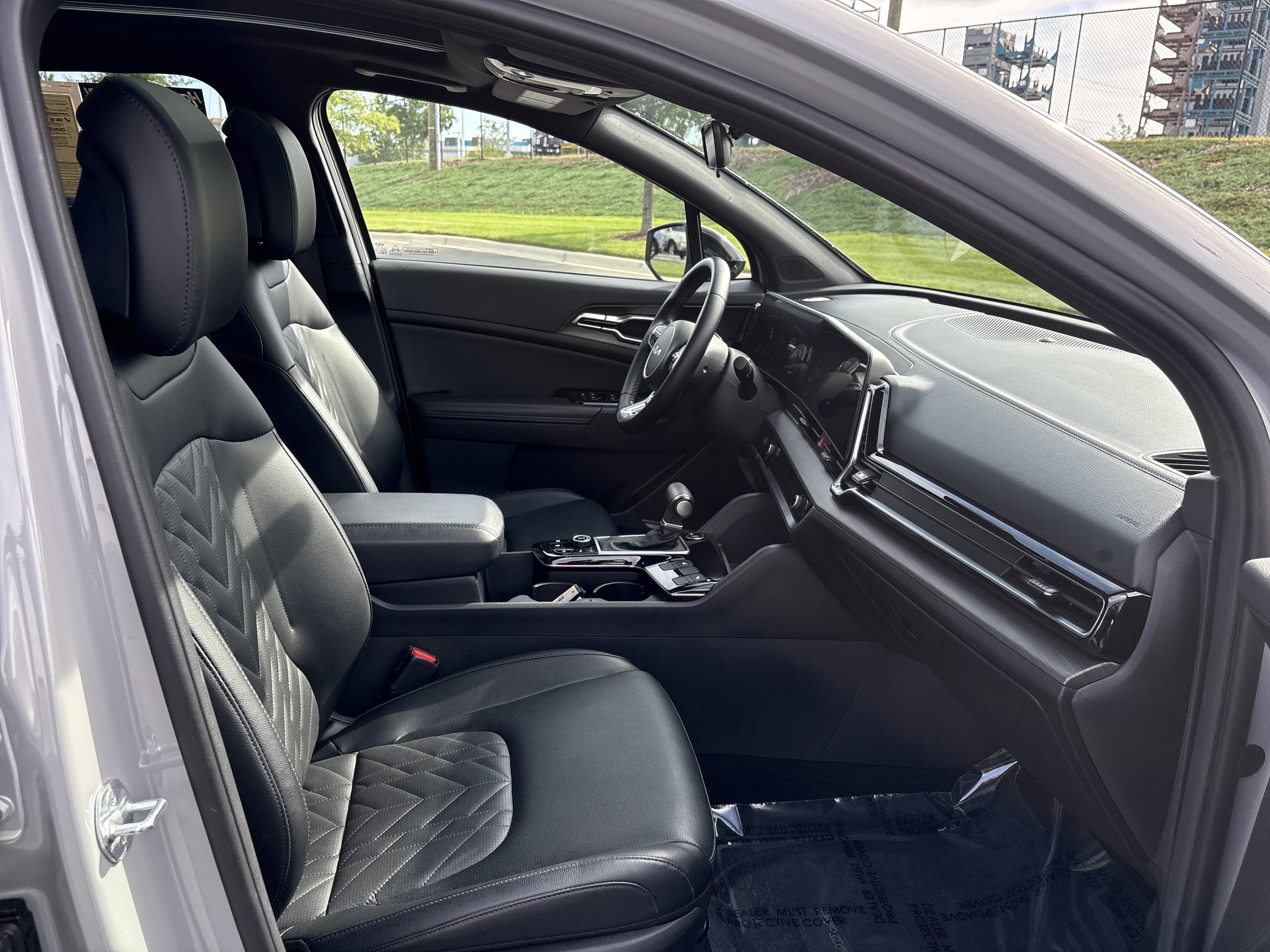Used 2024 Kia Sportage X-Line w/ X-Line Premium Package AWD/4WD image 25