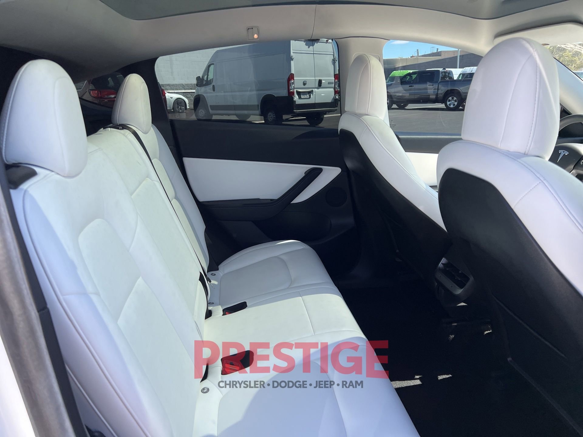 Used 2021 Tesla Model Y Long Range AWD/4WD image 18