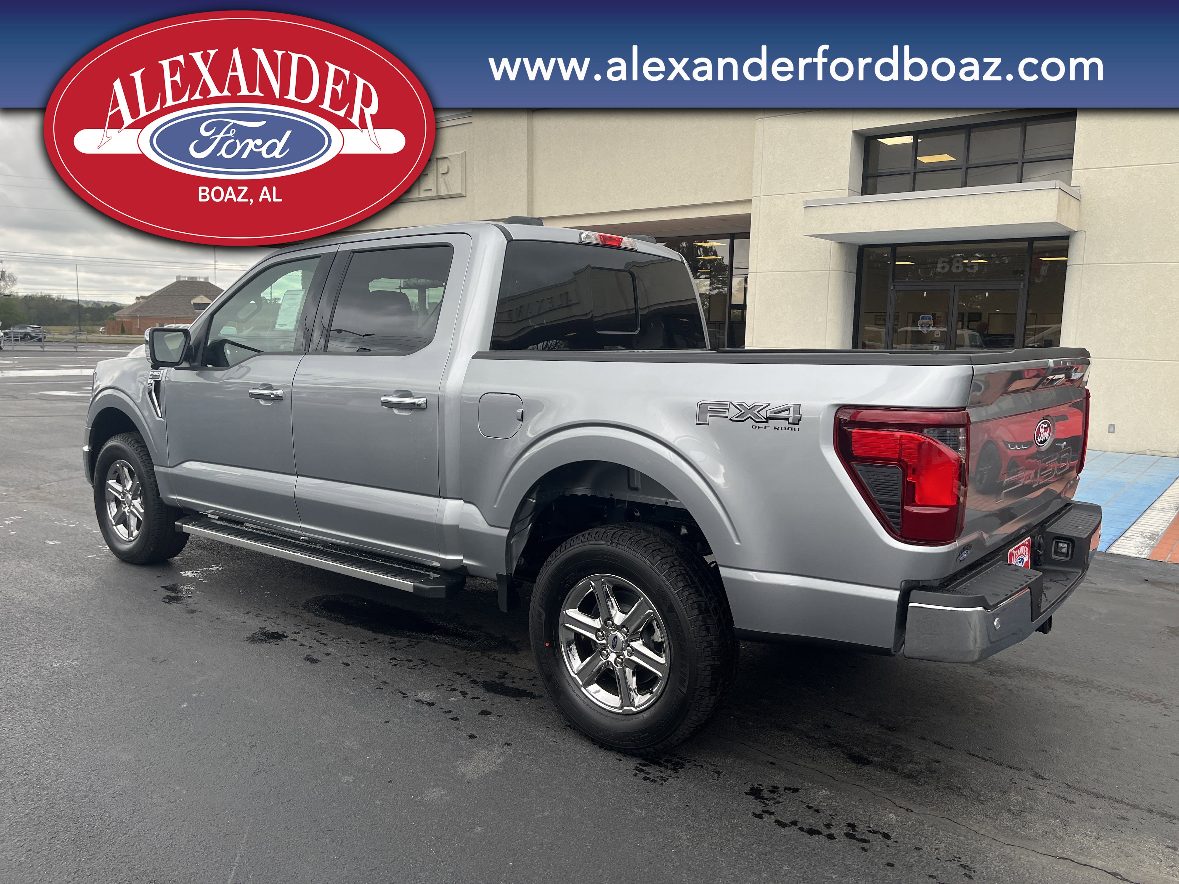 New 2025 Ford F150 XLT w/ Equipment Group 302A MID image 2