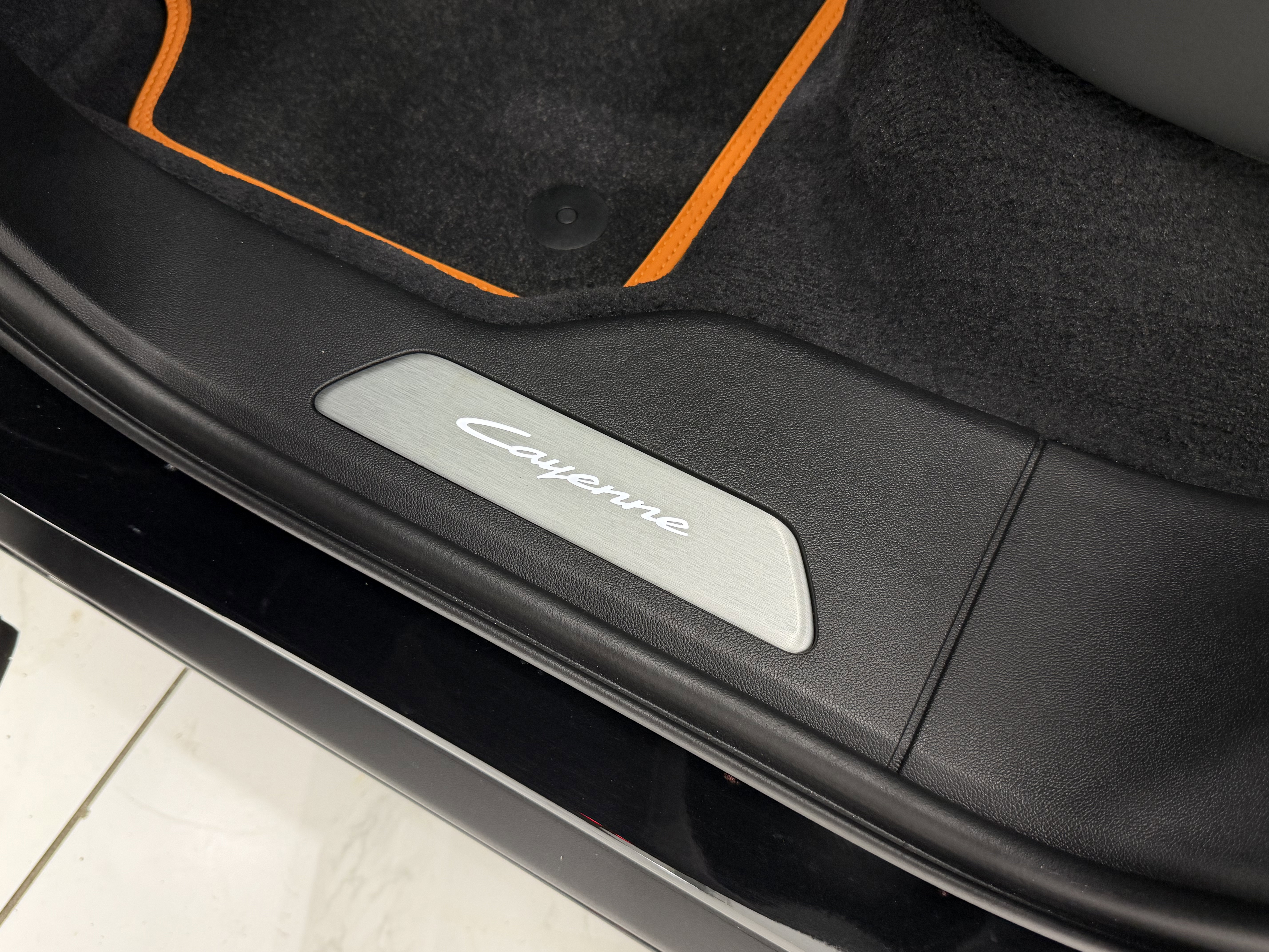 Certified 2025 Porsche Cayenne GTS image 21