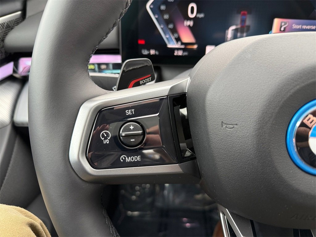 Certified 2026 BMW i5 eDrive40 w/ M Sport Package image 31