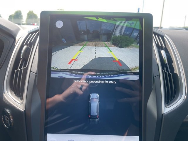 New 2024 Ford Edge SE w/ Black Appearance Package image 44