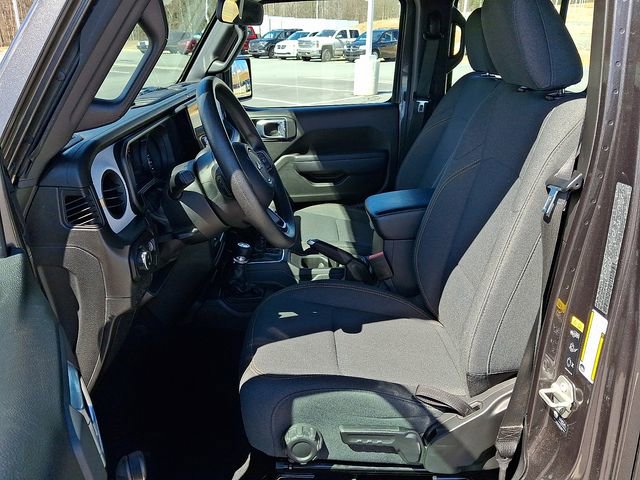 Used 2024 Jeep Gladiator Sport image 10