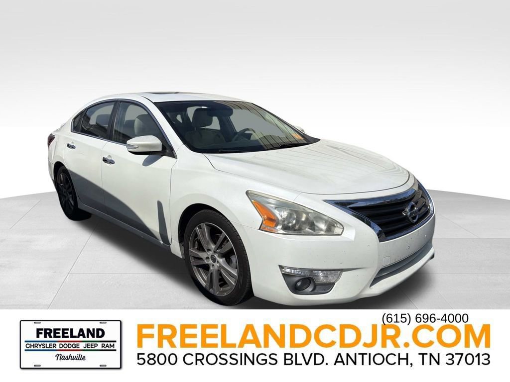 Used 2013 Nissan Altima 3.5 SL w/ Technology Pkg