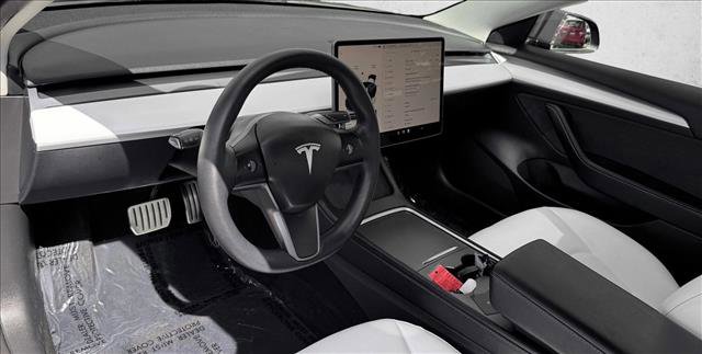 Used 2023 Tesla Model 3 Performance image 11